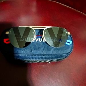 Louis Vuitton Latitude Pliante Sunglasses